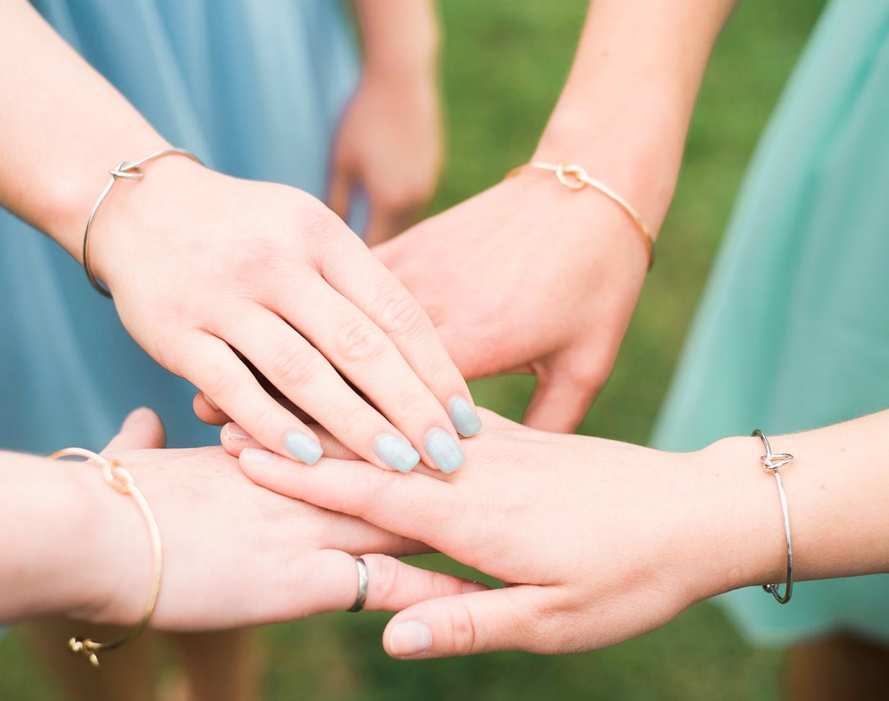 AC  "tie the knot" Heart Initial Bracelet