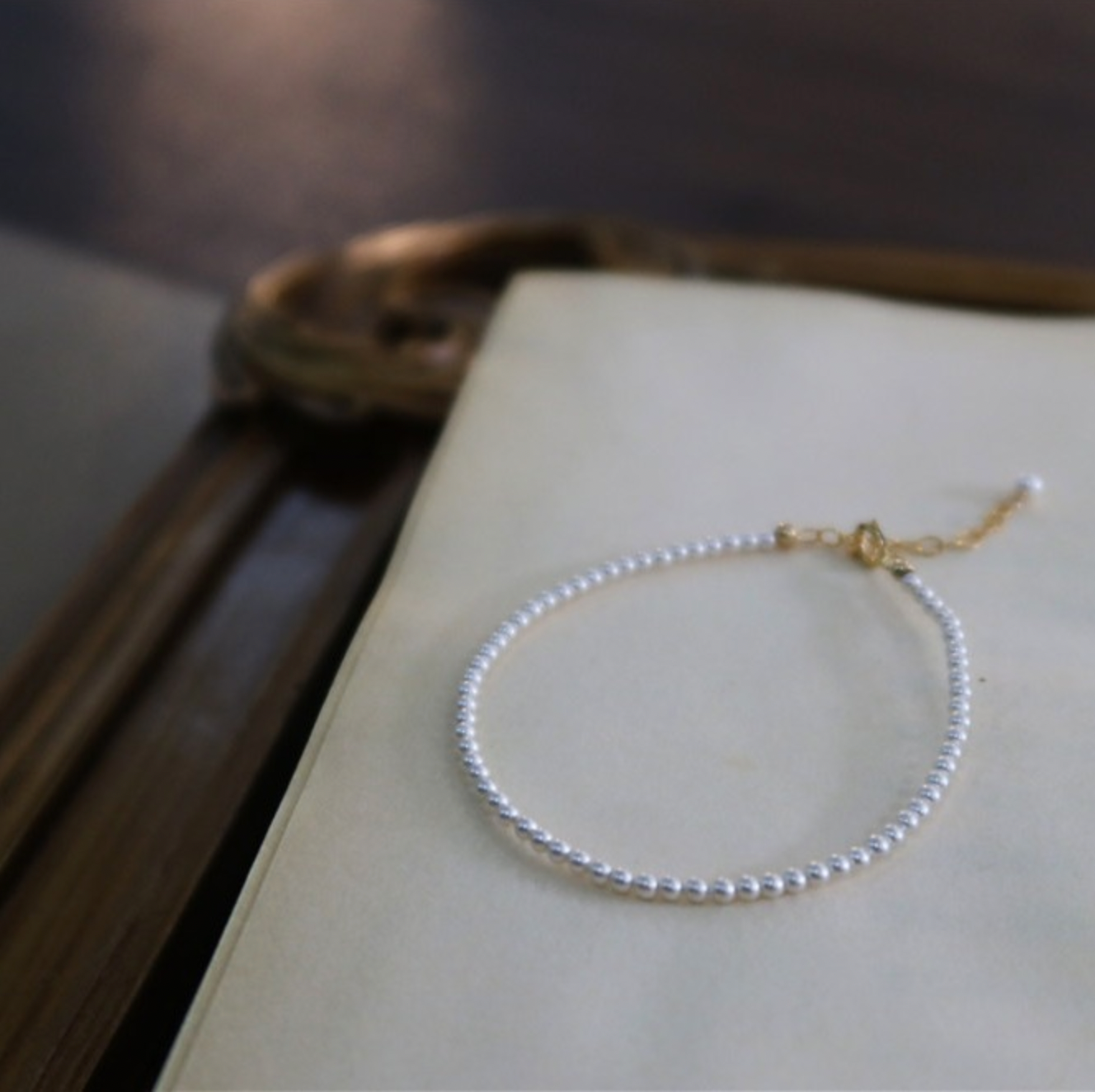 Dainty Full Body Pearl Bracelet